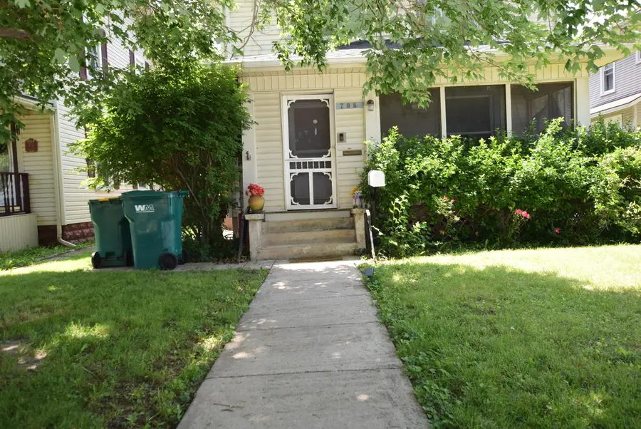 705 E Cassilly Street, Springfield, OH 45503 - #2