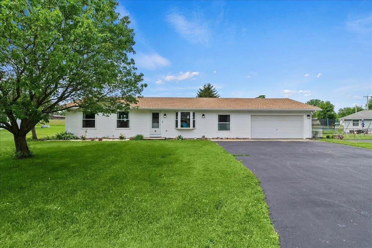 20 Dooley Drive, North Lewisburg, OH 43060 - #1