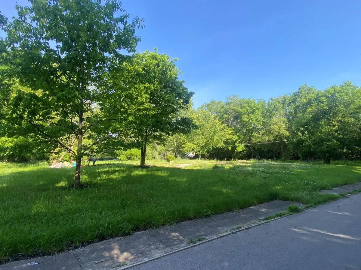 527 Walker Street, Bellefontaine, OH 43311 - #1