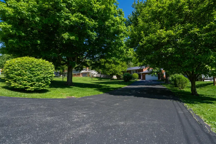 6126 Knollwood Road, Springfield, OH 45502 - #2