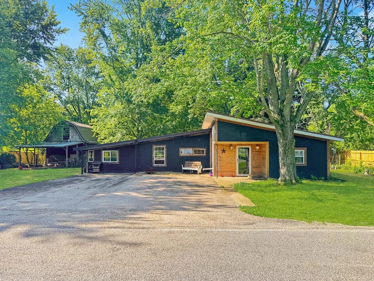 1337 W Dallas Road, Urbana, OH 43078 - #1