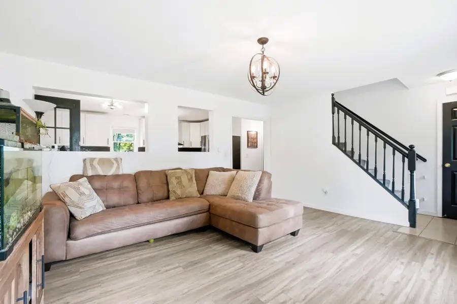198 E Downey Drive, Springfield, OH 45504 - #2