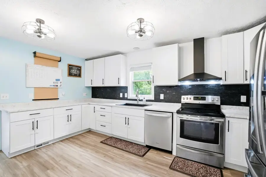 198 E Downey Drive, Springfield, OH 45504 - #3