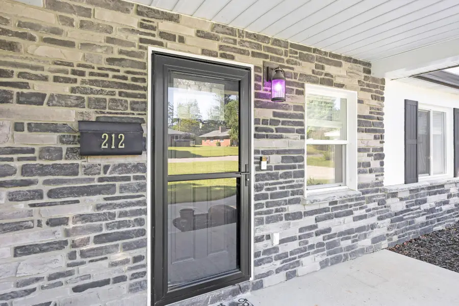 212 Blair Avenue, Bellefontaine, OH 43311 - #3