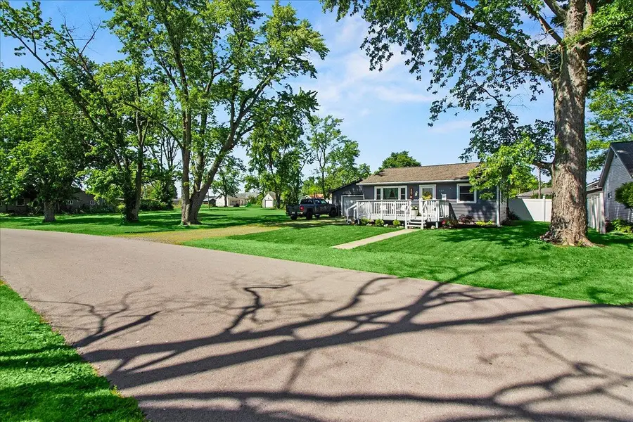 420 S Oak Street, Lakeview, OH 43331 - #3
