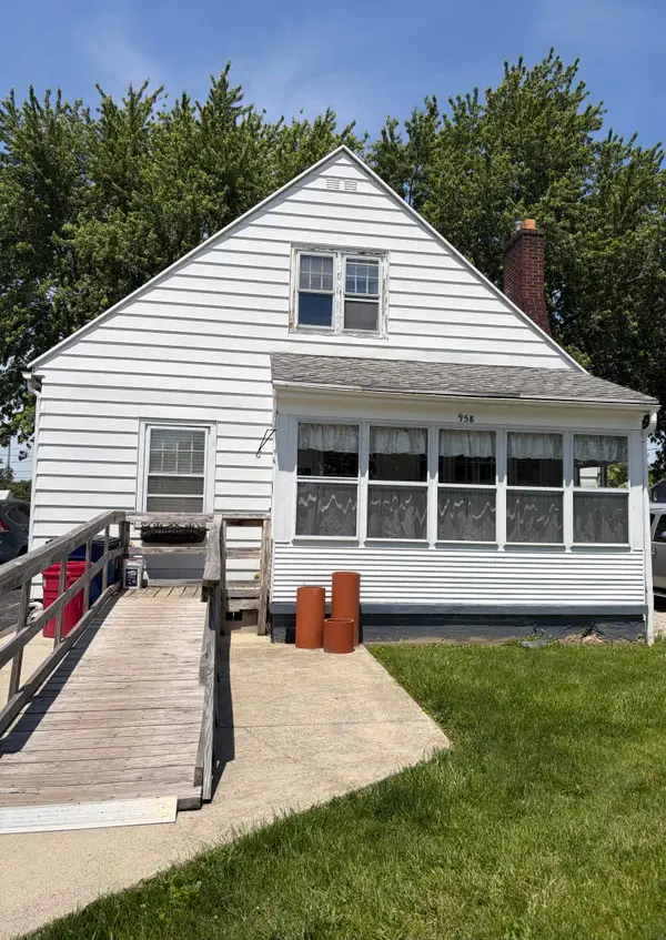 958 E Spring Street, Saint Marys, OH 45885