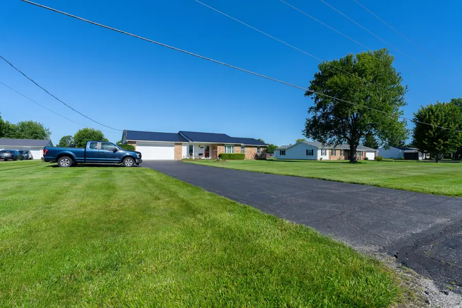 2561 Ballentine Pike, Springfield, OH 45502 - #2