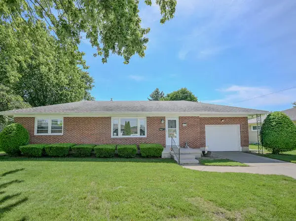 2606 Cavins Drive, Springfield, OH 45503