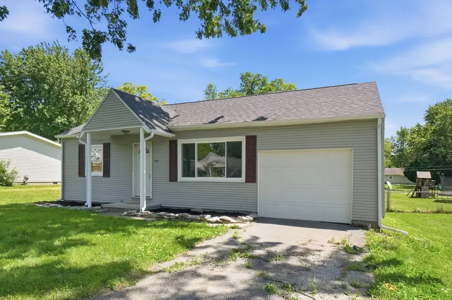 316 Hickory Drive, Springfield, OH 45503 - #2