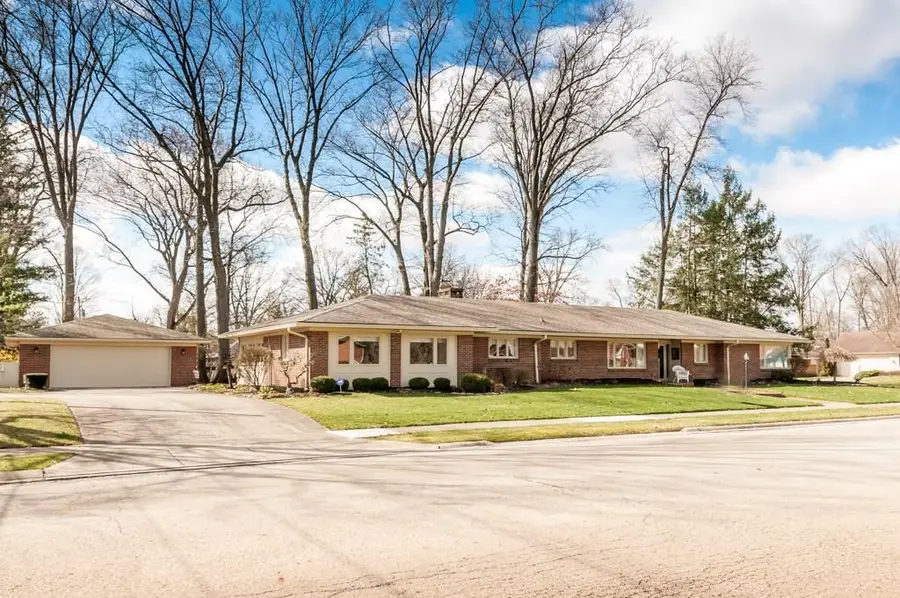 409 S Broadmoor Boulevard, Springfield, OH 45504 - #2