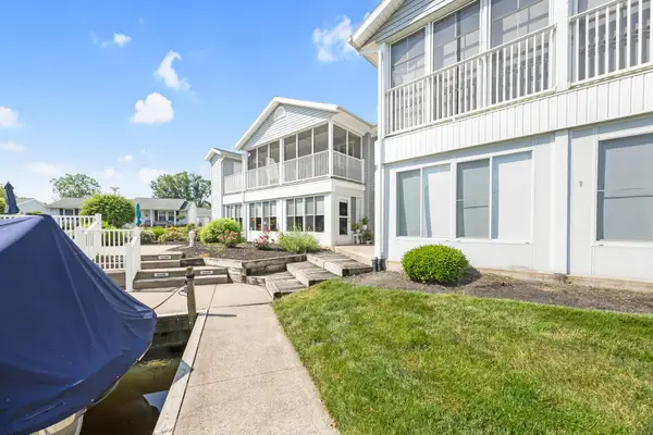7480 Dunns Pond Circle #12, Russells Point, OH 43348