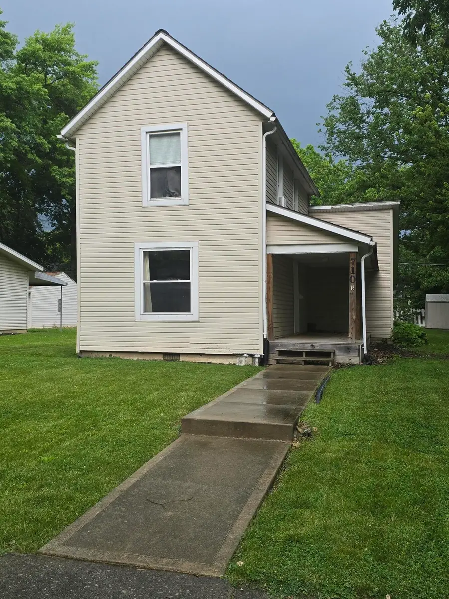 710 W 8th Street, Marysville, OH 43040 - #3
