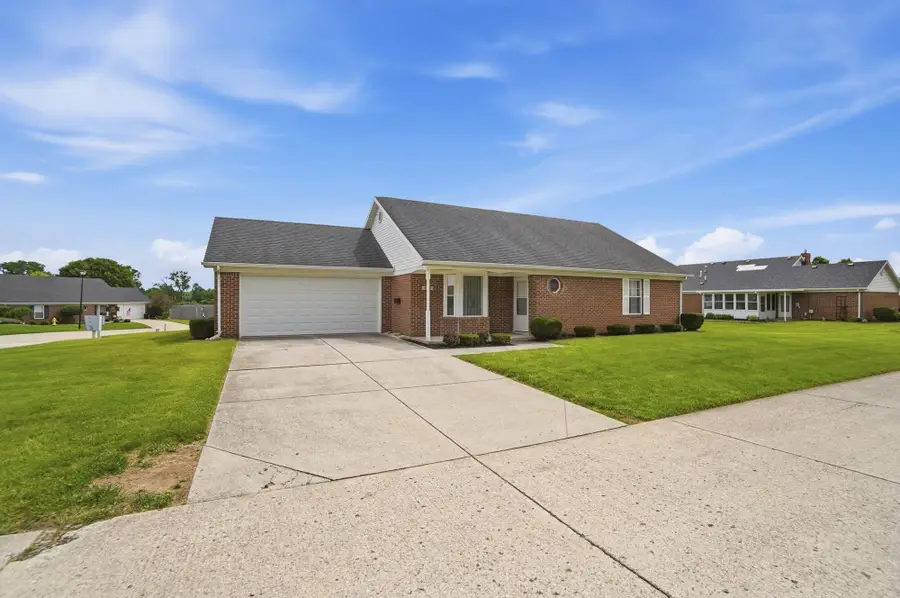 1167 Old Farm Lane, Springfield, OH 45503 - #2