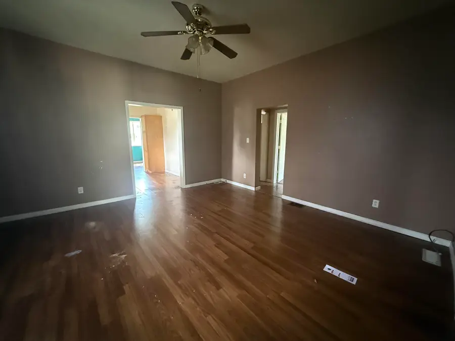 437 N Wayne Street, Saint Marys, OH 45885 - #3