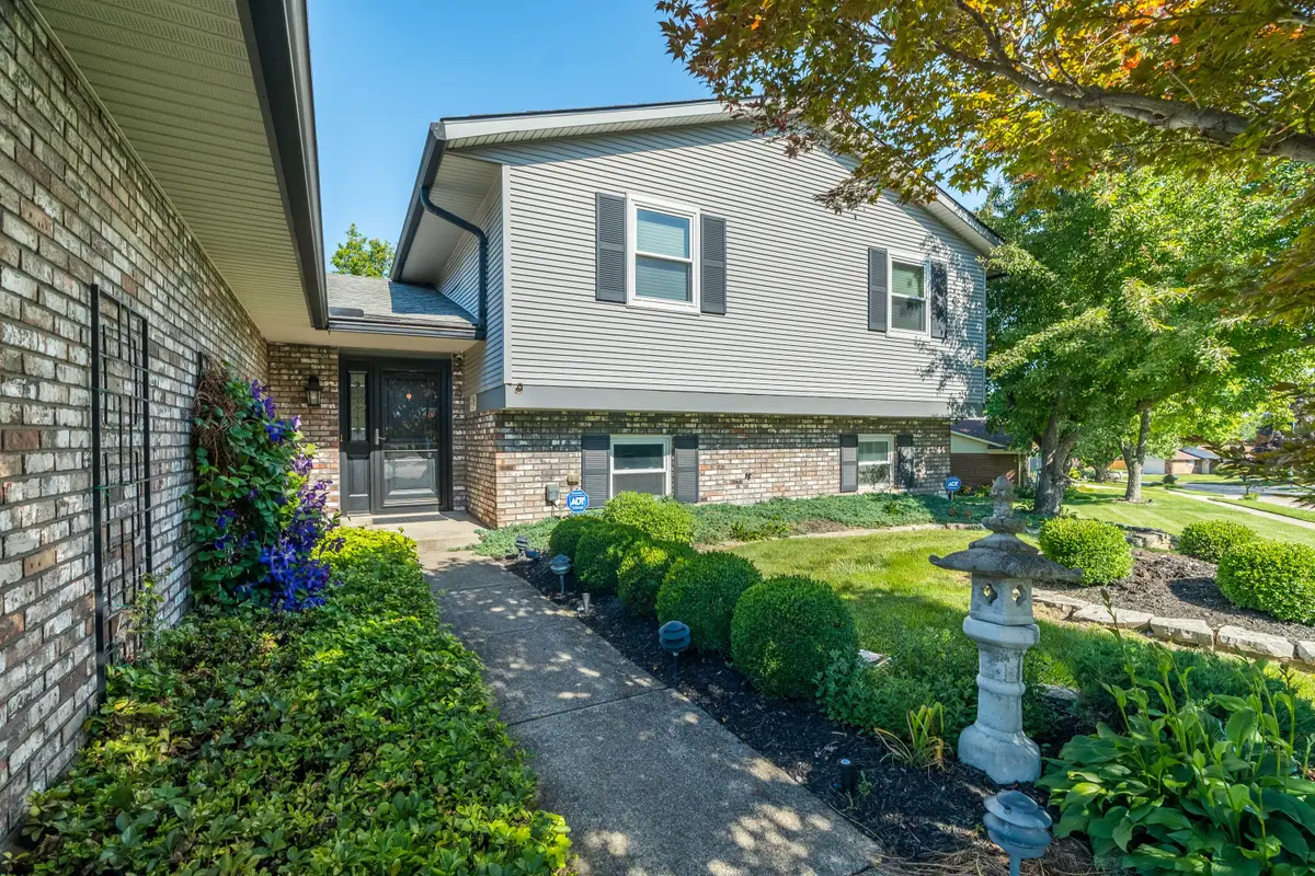 611 Gamewell Drive, Miamisburg, OH 45342 - #1