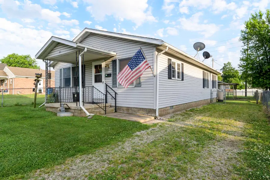 613 W Columbus Avenue, Bellefontaine, OH 43311 - #2