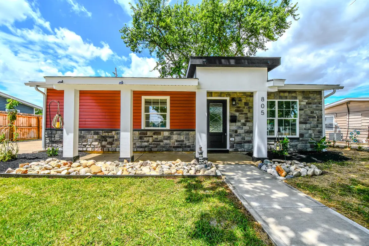 805 Brookfield Drive, New Carlisle, OH 45344 - #1