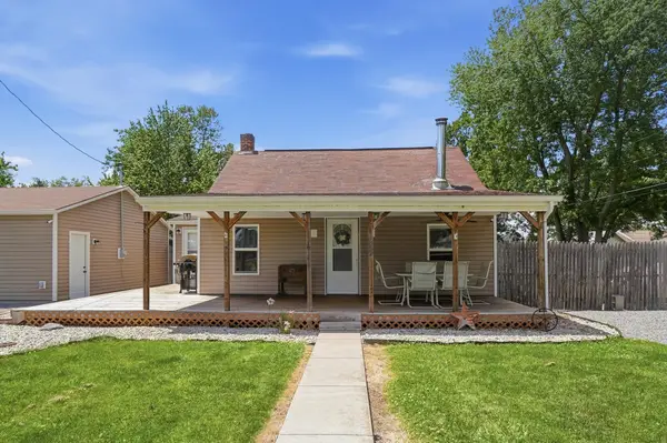 102 Wayne Street, Waynesfield, OH 45896