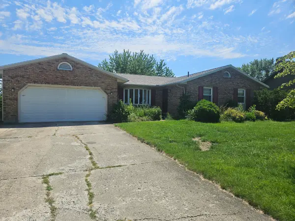 15736 Sunset Boulevard, Wapakoneta, OH 45895
