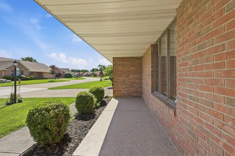1703 Fox Ridge Drive, Springfield, OH 45503 - #3