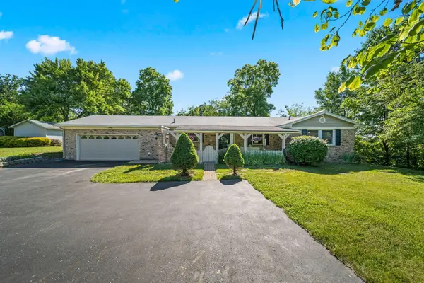 800 White Oak Drive, Springfield, OH 45504