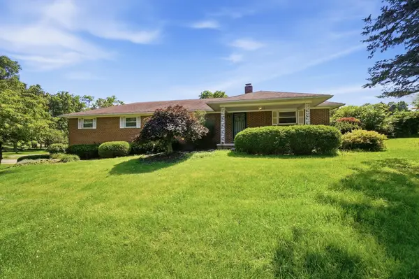 1858 Devon Drive, Springfield, OH 45503