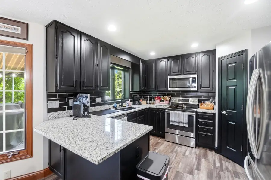 1126 Kingsgate Road, Springfield, OH 45503 - #3