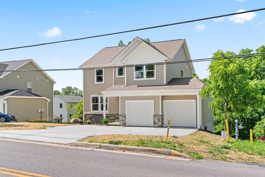 908 Eastern Avenue, Bellefontaine, OH 43311 - #3