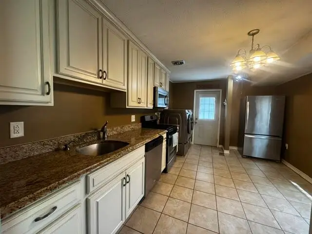 375 Westport Drive, Groveport, OH 43125 - #3