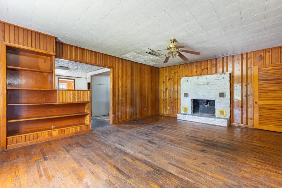3957 Old Columbus Road, Springfield, OH 45503 - #2