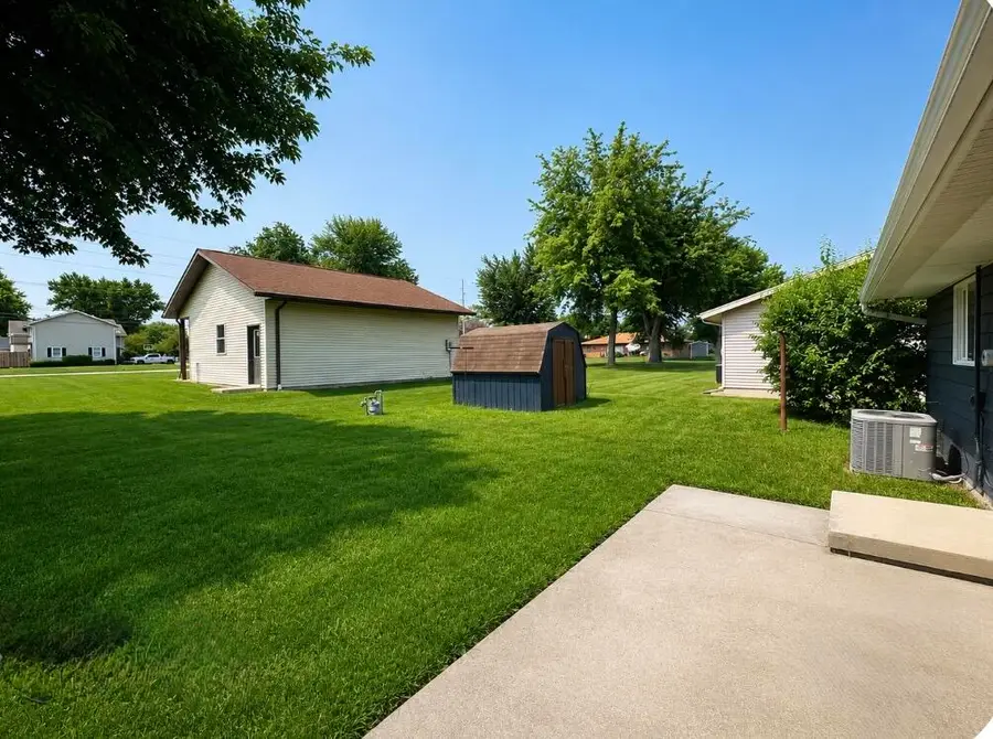 810 Cheshire Circle, Celina, OH 45822 - #3