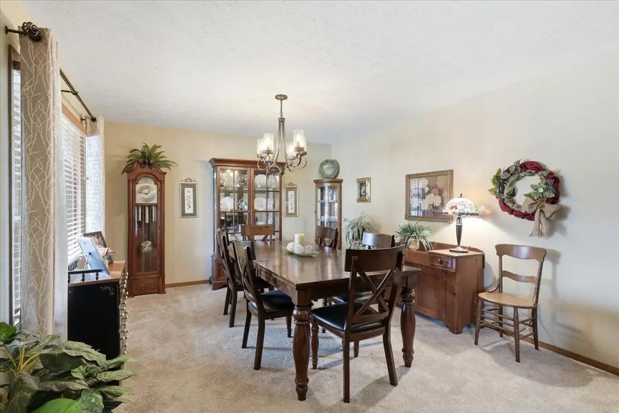 1045 Bradford Drive, Springfield, OH 45503 - #3
