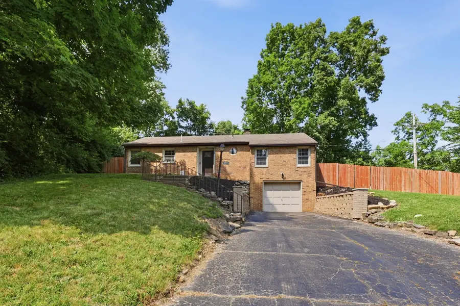 2900 Dogwood Drive, Springfield, OH 45504 - #3