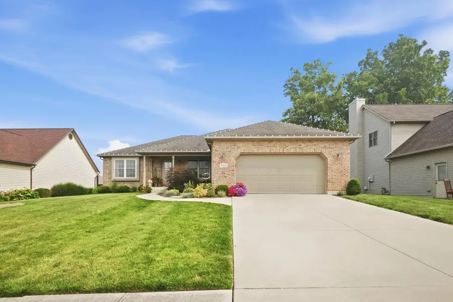 945 Oak Hill Court, Troy, OH 45373 - #2
