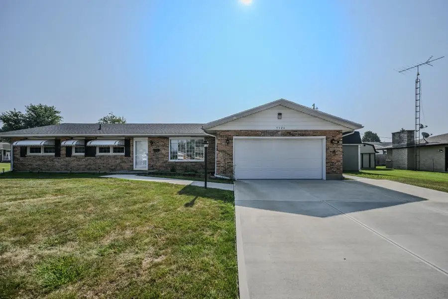5326 W Ridgewood Road, Springfield, OH 45503 - #2