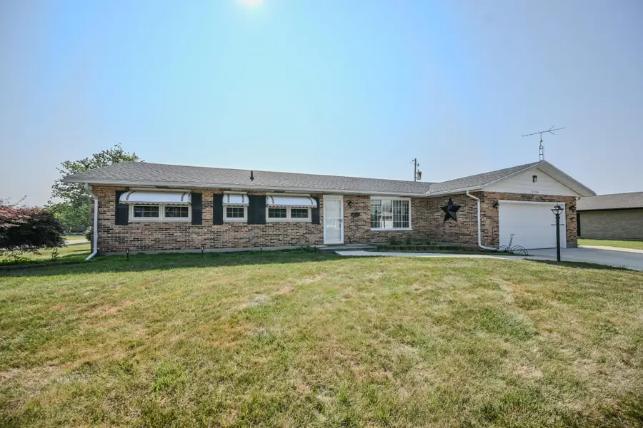 5326 W Ridgewood Road, Springfield, OH 45503 - #3
