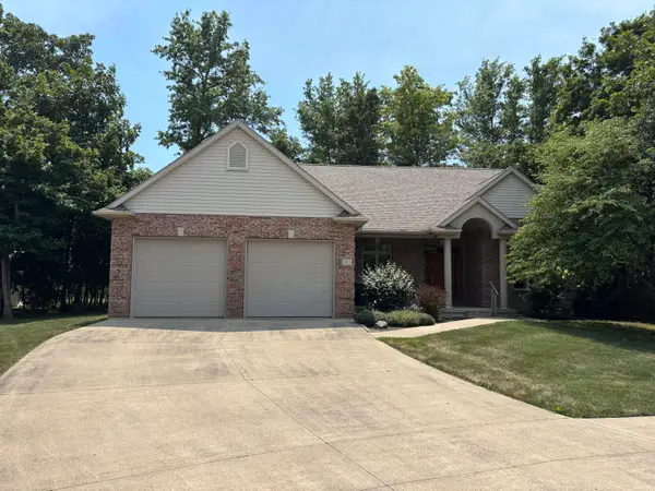 213 Peridot Drive, Anna, OH 45302