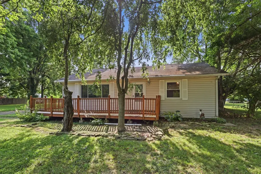 5890 Springfield Xenia Road, Springfield, OH 45502 - #2