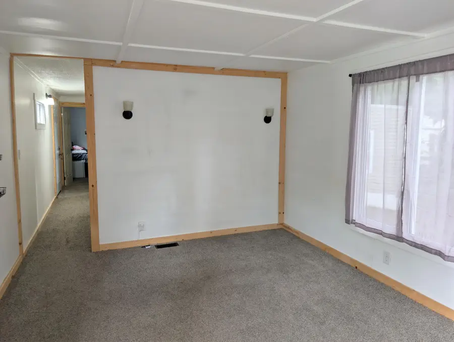 302 Mobile Street, Springfield, OH 45503 - #2