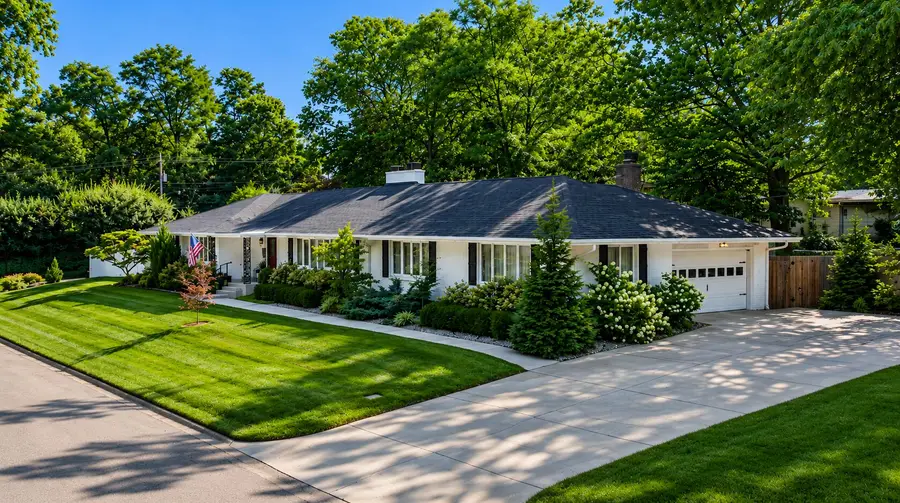 601 Westchester Park Drive, Springfield, OH 45504 - #2