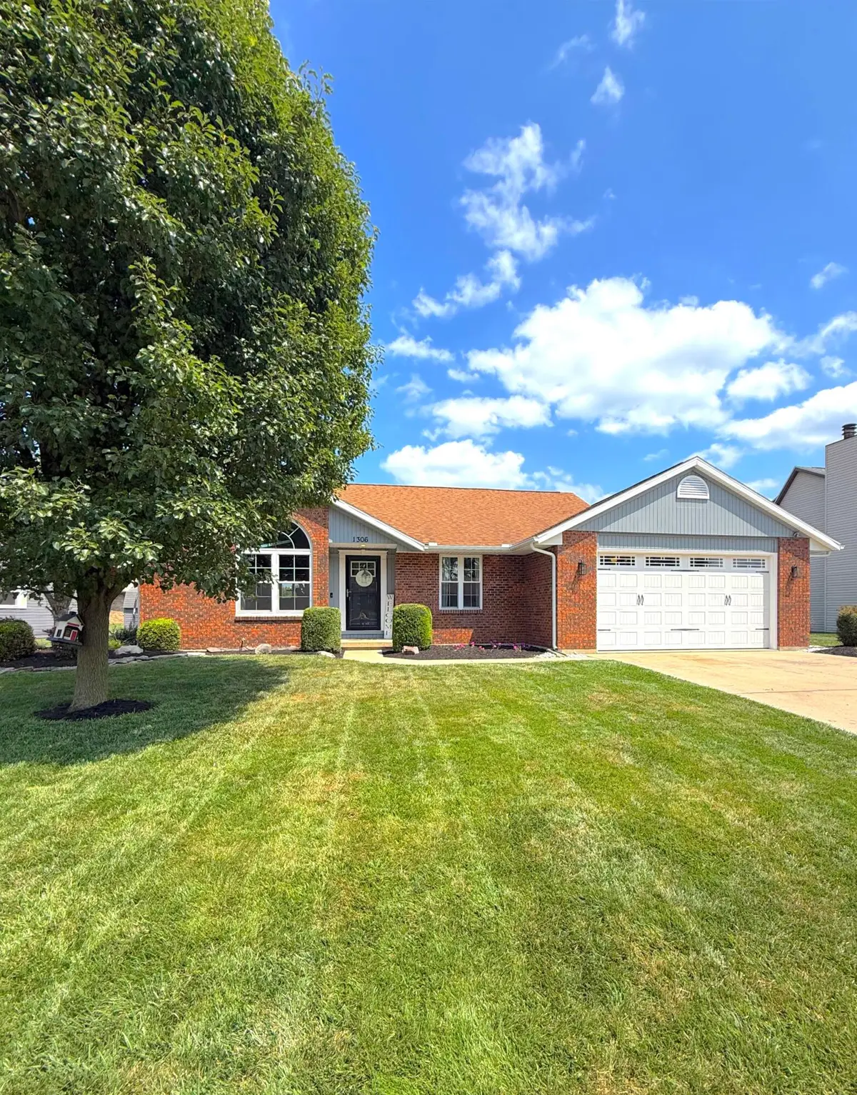 1306 Oakview Drive, Saint Marys, OH 45885 - #1