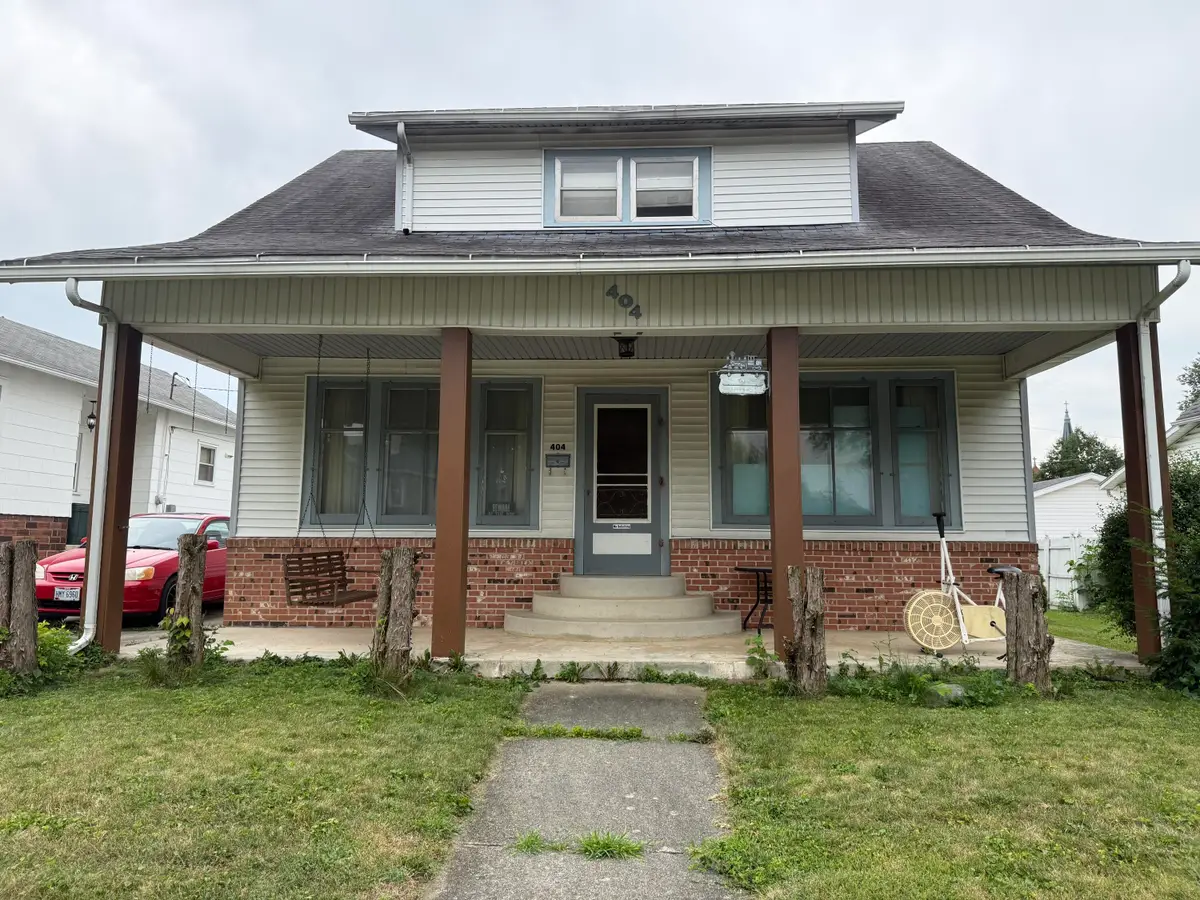 404 E Auburn Avenue, Bellefontaine, OH 43311 - #1