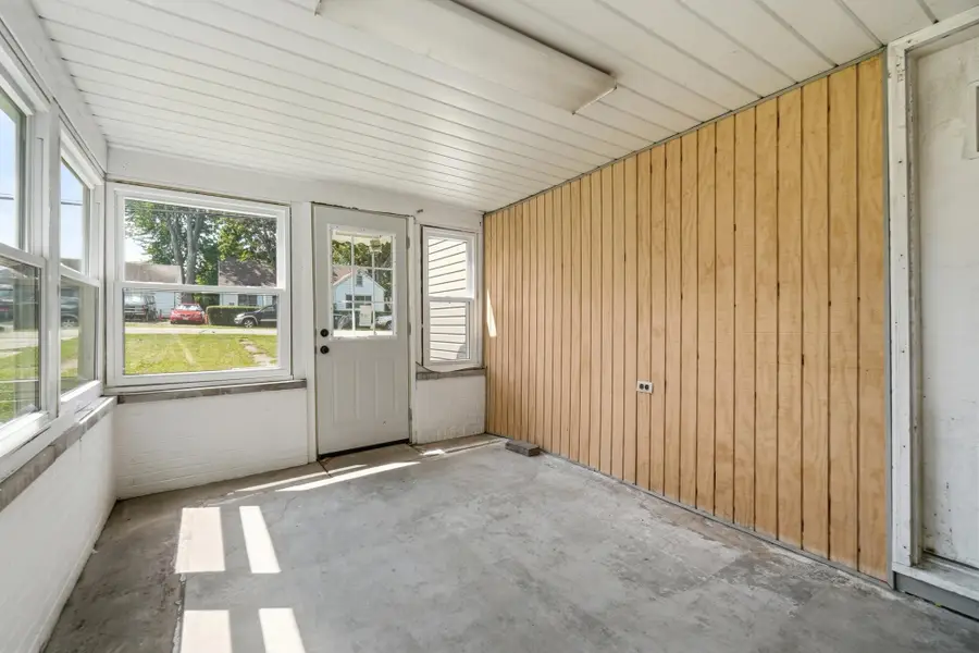 140 W Keller Street, Bradford, OH 45308 - #3