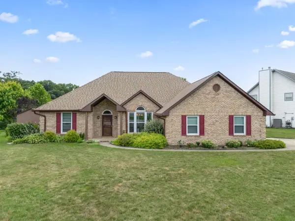 7847 Kings Ridge Circle, Fairborn, OH 45324