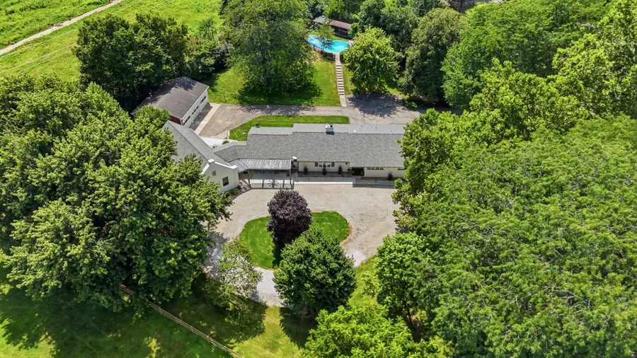 1760 E Evanston Road, Tipp City, OH 45371 - #2