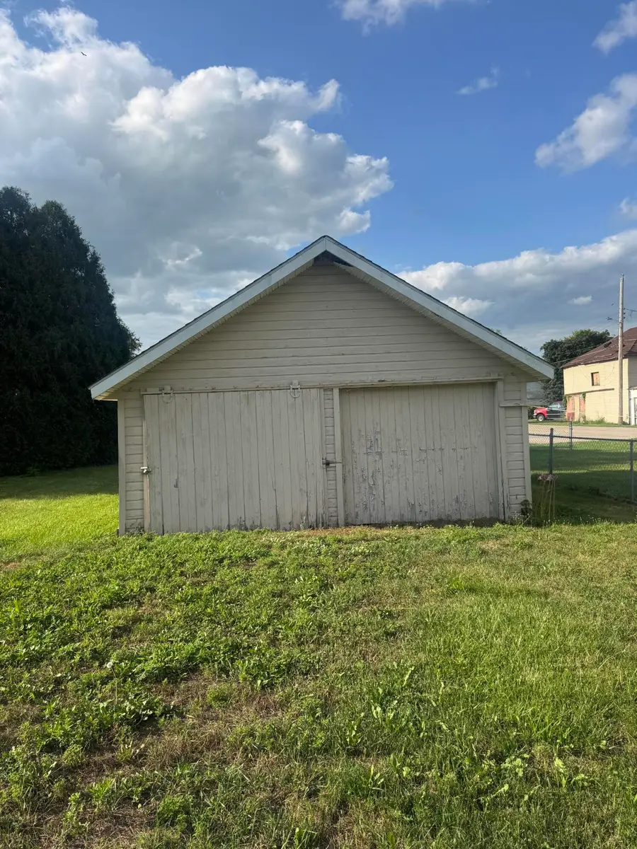 122 W Clay Street, Sidney, OH 45365 - #3