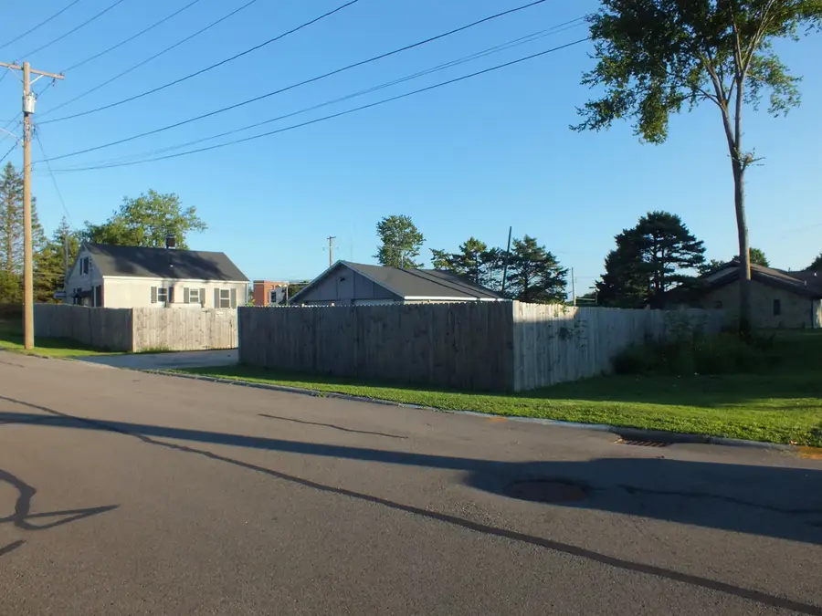 731 Rush Avenue, Bellefontaine, OH 43311 - #2