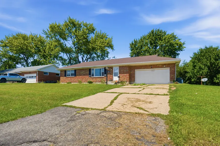 1450 Moorefield Road, Springfield, OH 45503 - #2