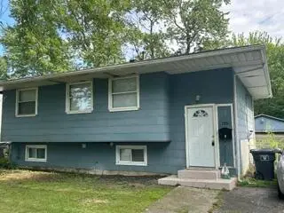 1331 Essex Drive, Lima, OH 45804