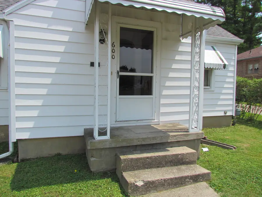 600 S Clairmont Avenue, Springfield, OH 45505 - #2